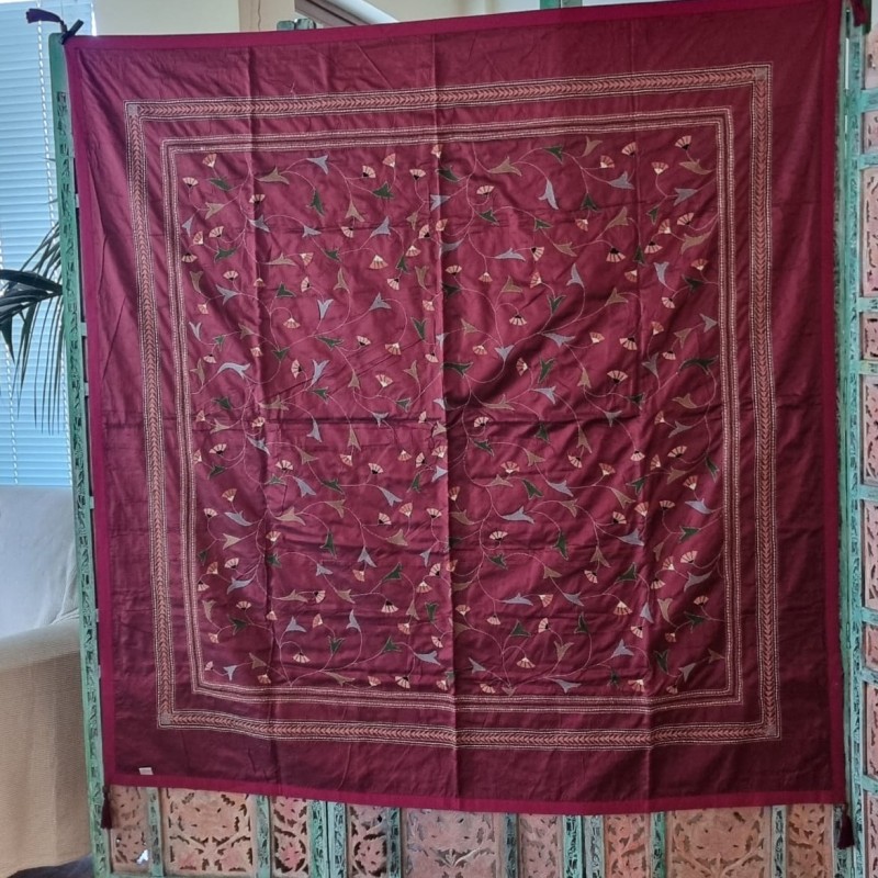 Silk Kantha Throw / Tablecloth, Handmade in India 150x150cm